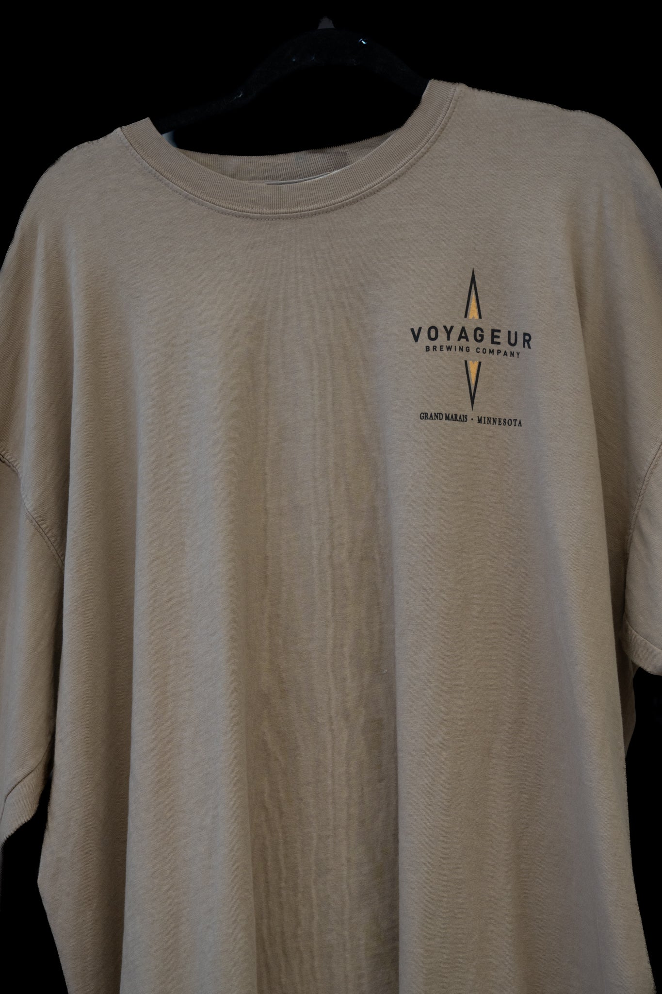 The Explorer L/S Tee - Hazelnut